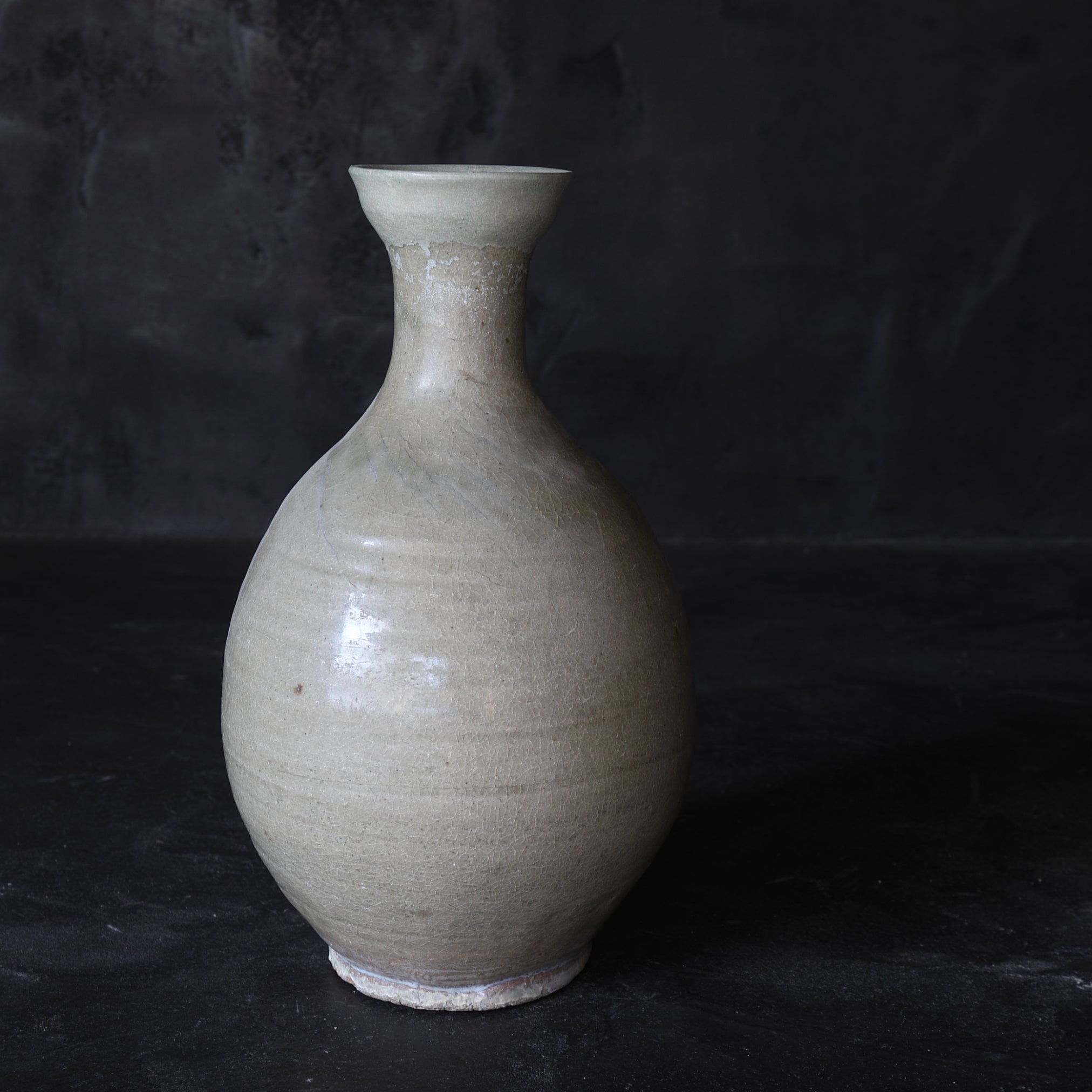 Ash glaze bottle Goryeo Dynasty/918-1392CE