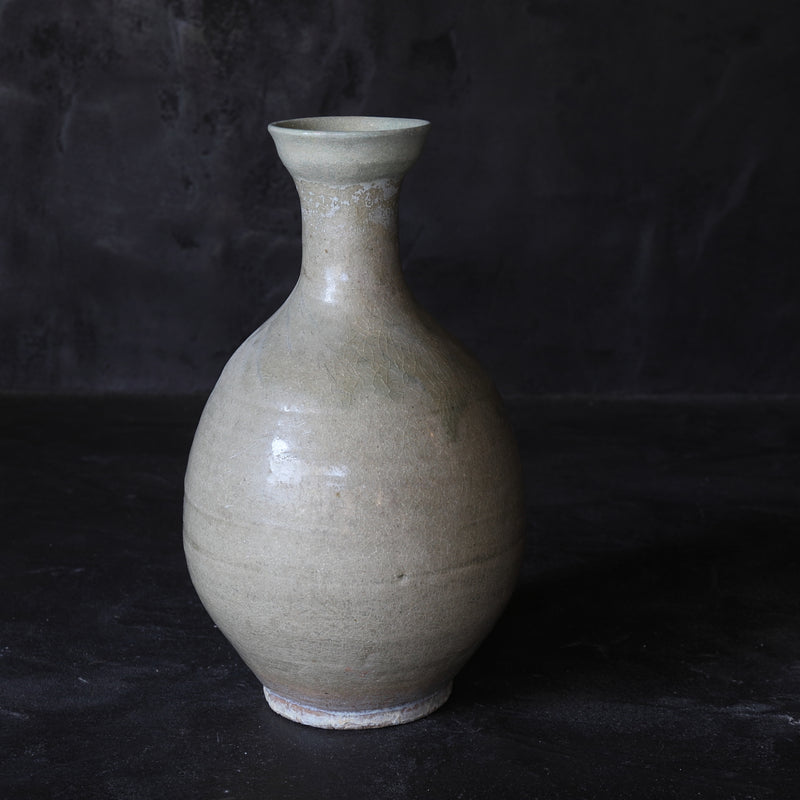 Ash glaze bottle Goryeo Dynasty/918-1392CE
