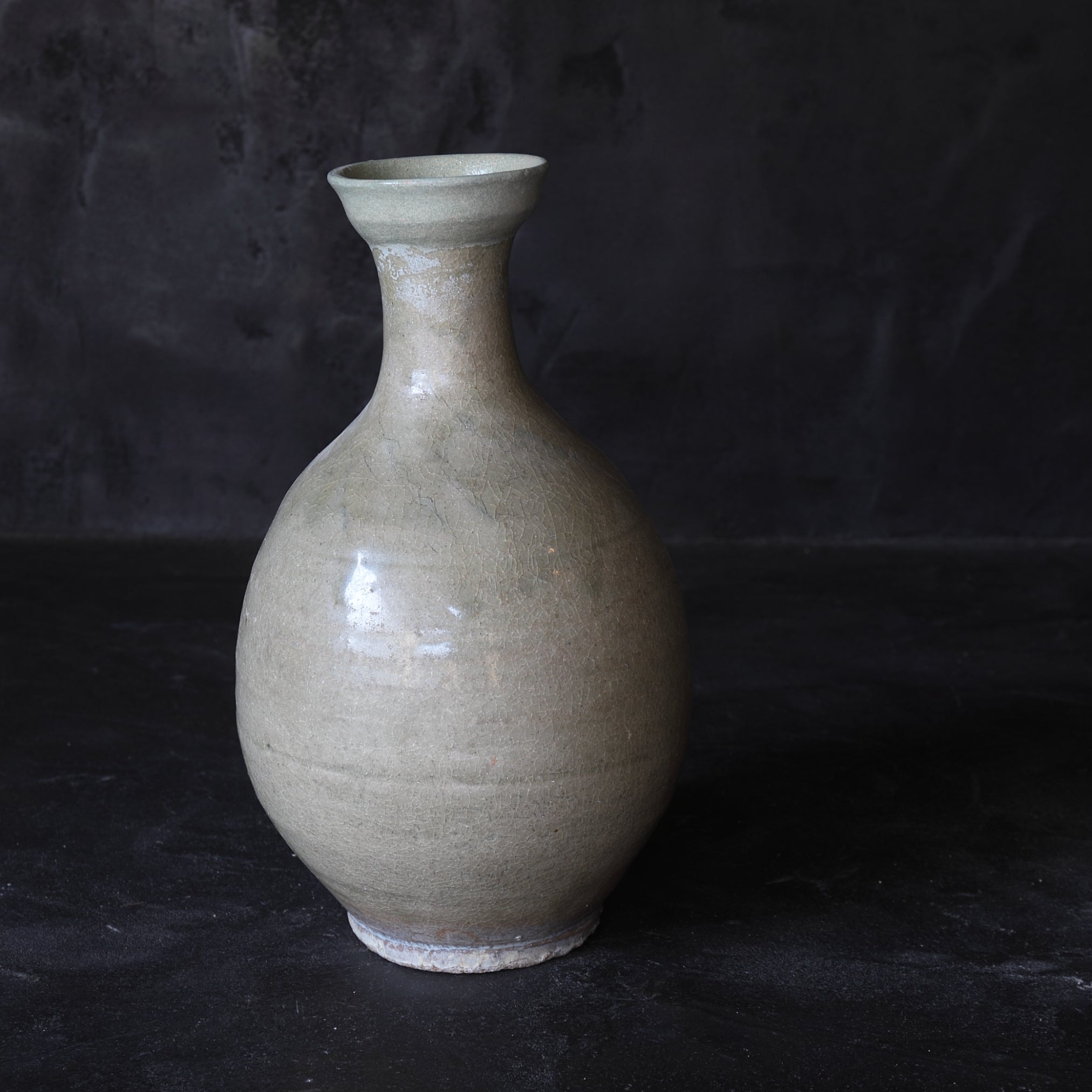 Ash glaze bottle Goryeo Dynasty/918-1392CE