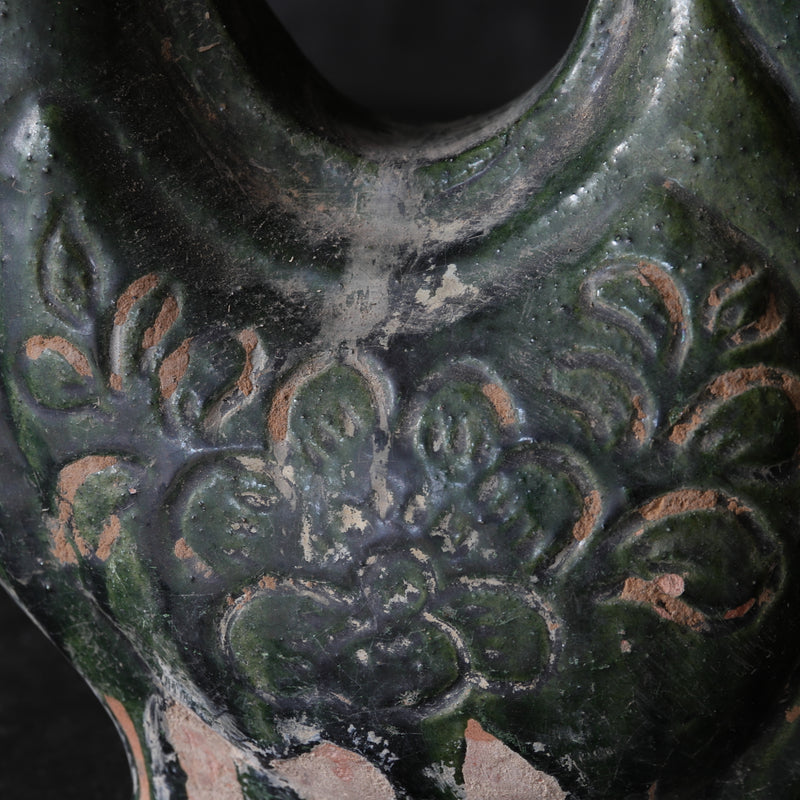 Green-glazed chicken-shaped pot excavated Song Dynasty/960-1279CE