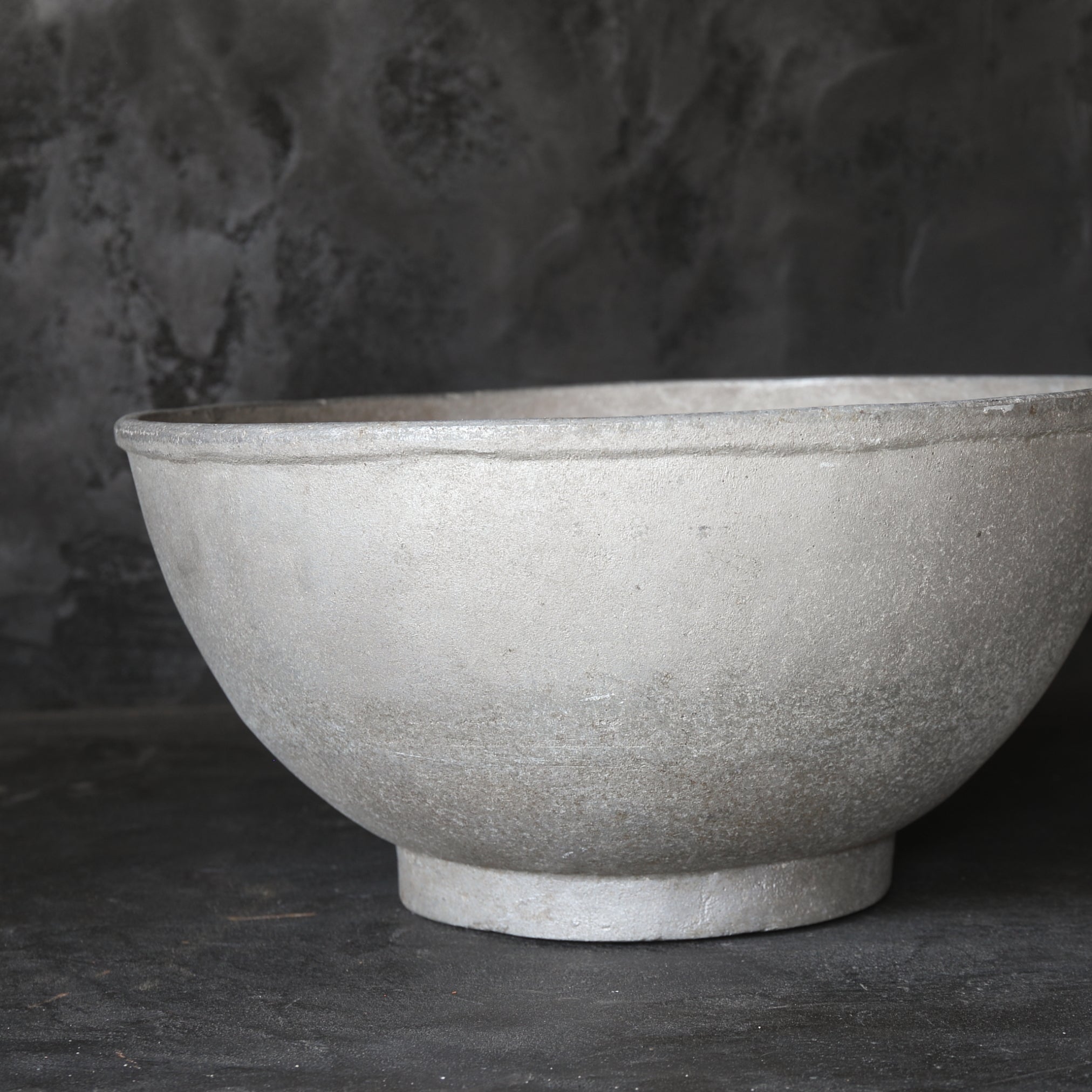 Extra-large duralumin bowl