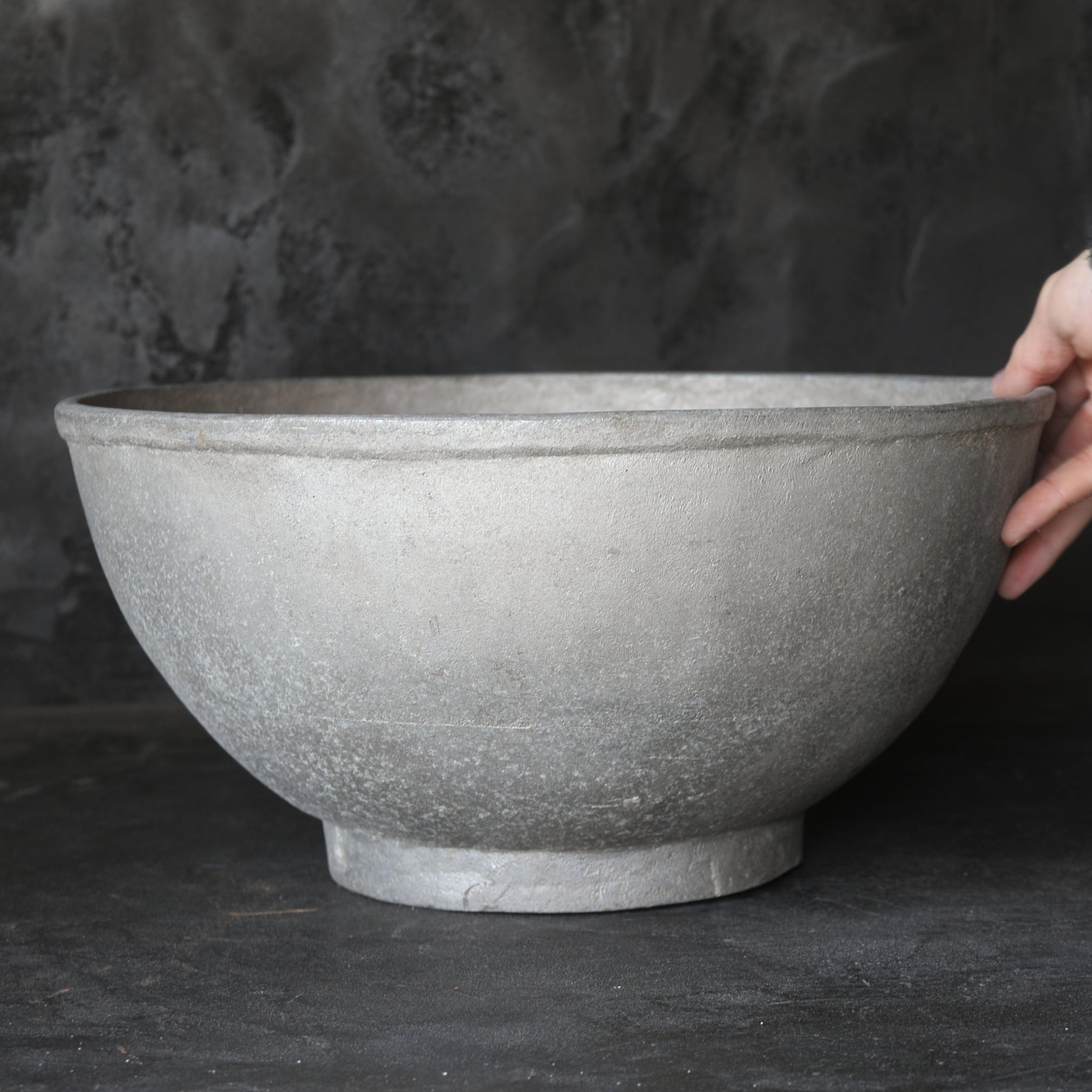 Extra-large duralumin bowl