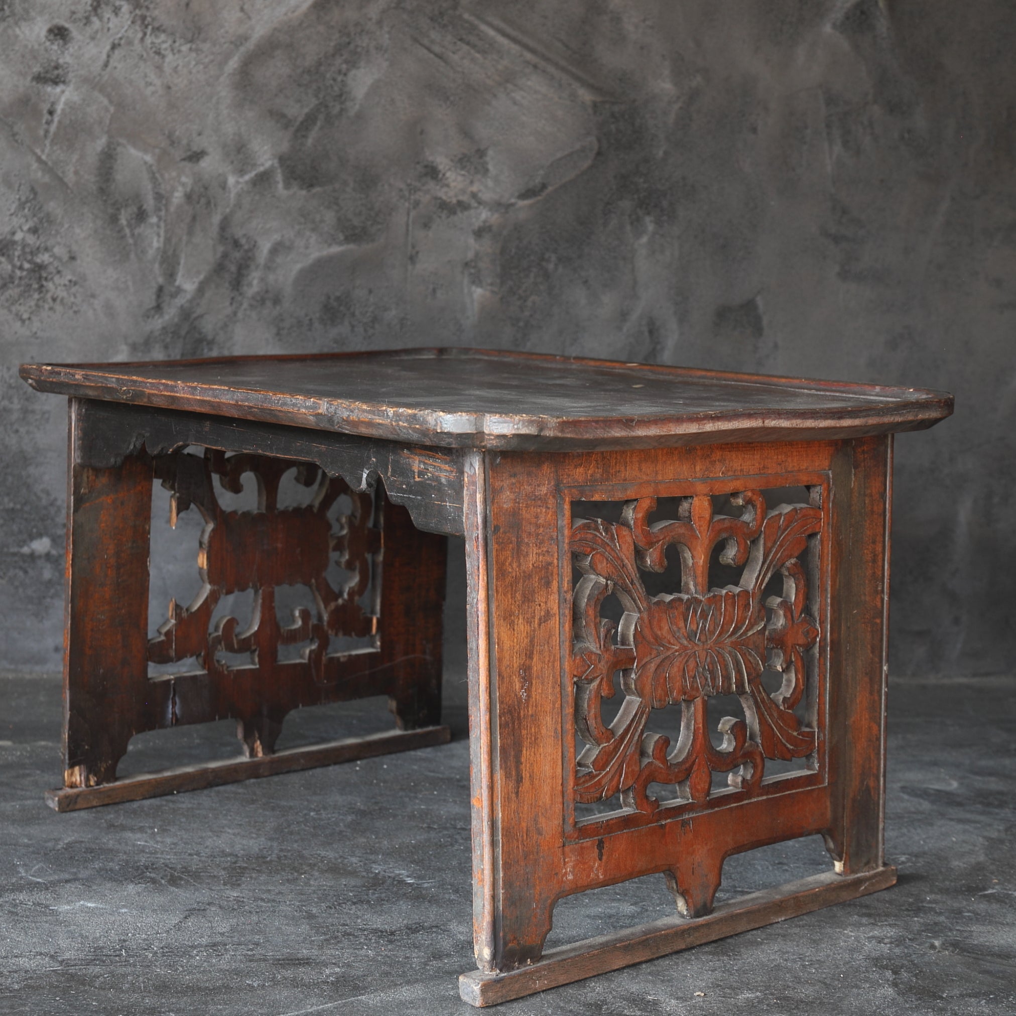 Korean Antique table Joseon Dynasty/1392-1897CE