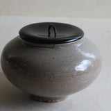 Korean Antique pot with lacquered lid Water finger Joseon Dynasty/1392-1897CE