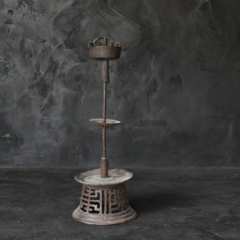 IRON CANDLESTICK, With openwork design, Joseon Dynasty（1392–1897CE）