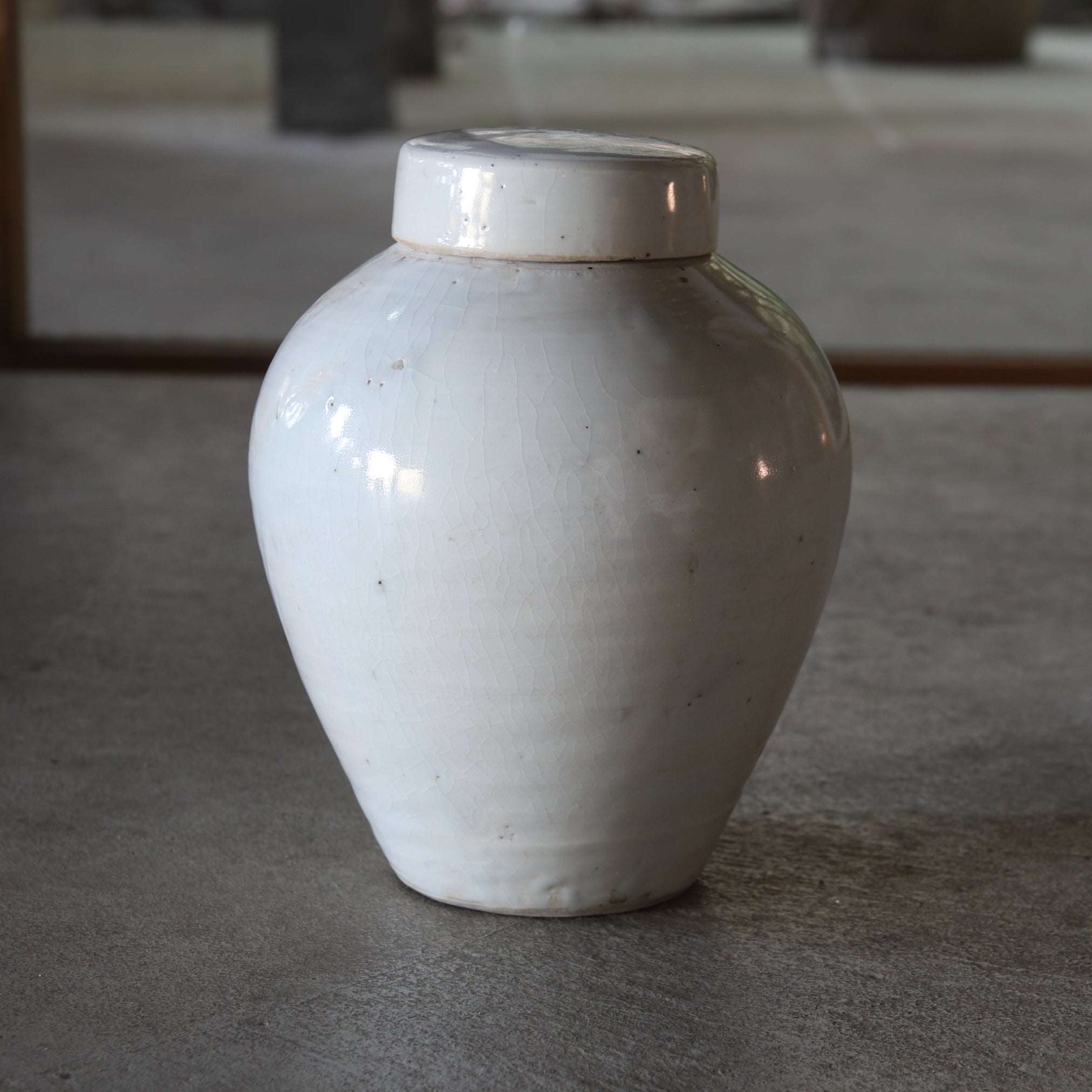 Korean Antique white porcelain jar with lid Joseon Dynasty/1392-1897CE