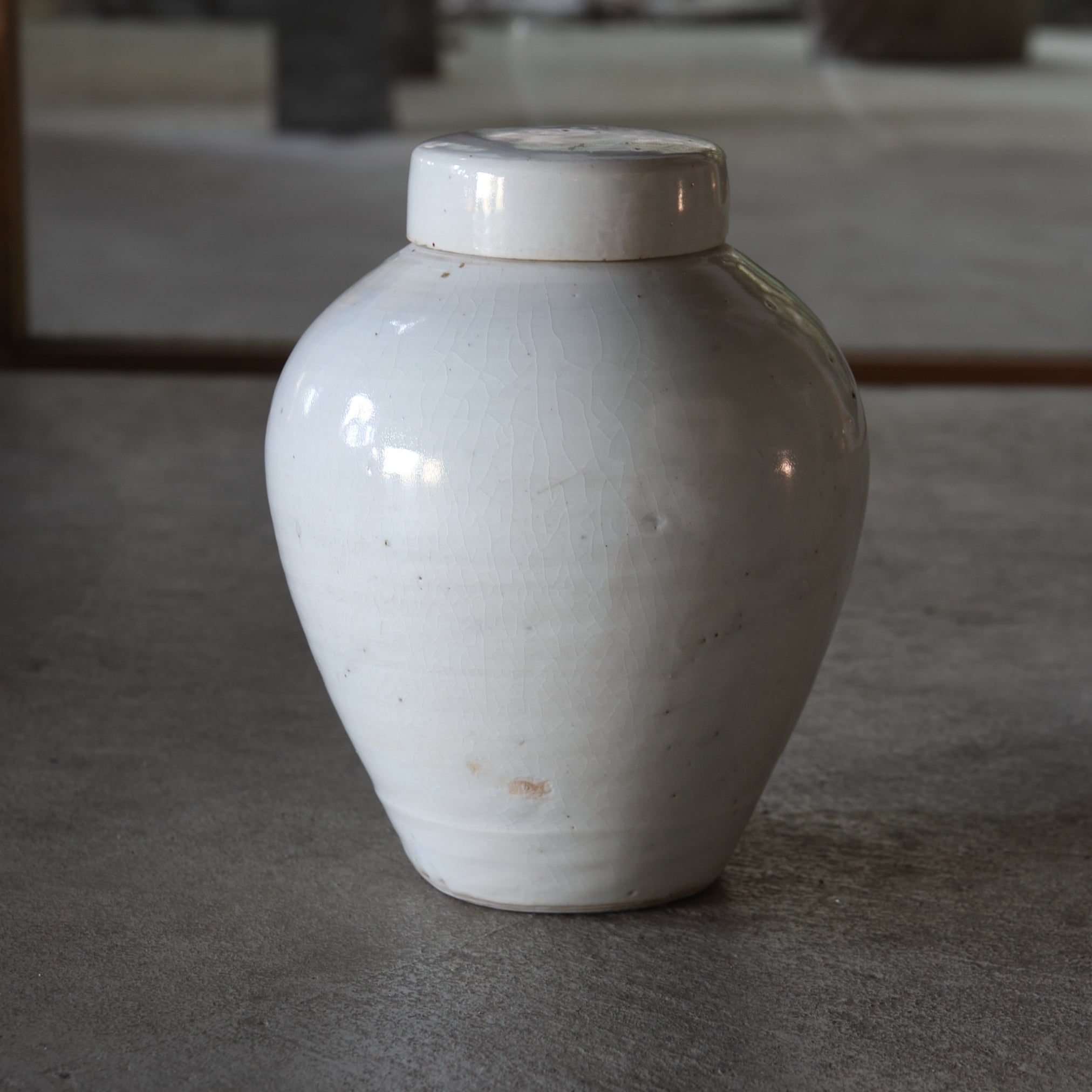 Korean Antique white porcelain jar with lid Joseon Dynasty/1392-1897CE