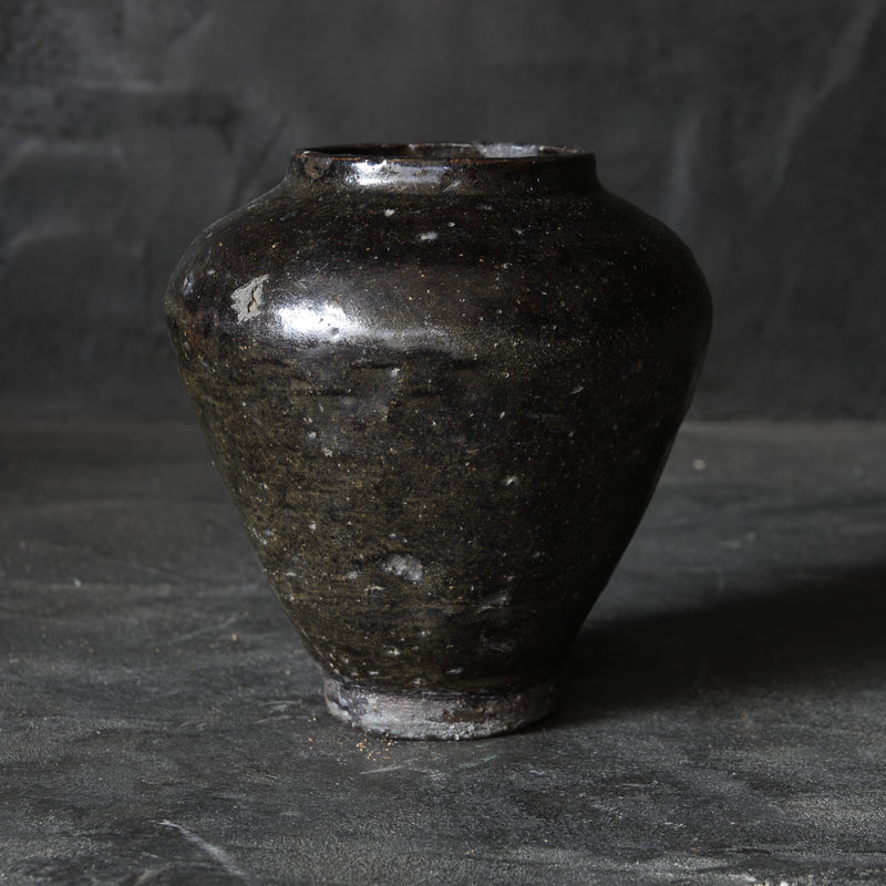 Goryeo Black Porcelain Jar Goryeo Dynasty/918-1392CE
