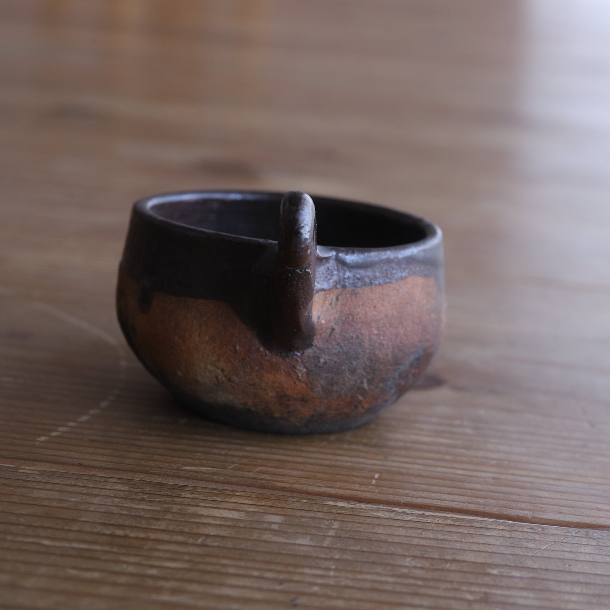 Ko-Seto iron pigment mug Edo/1603-1867CE