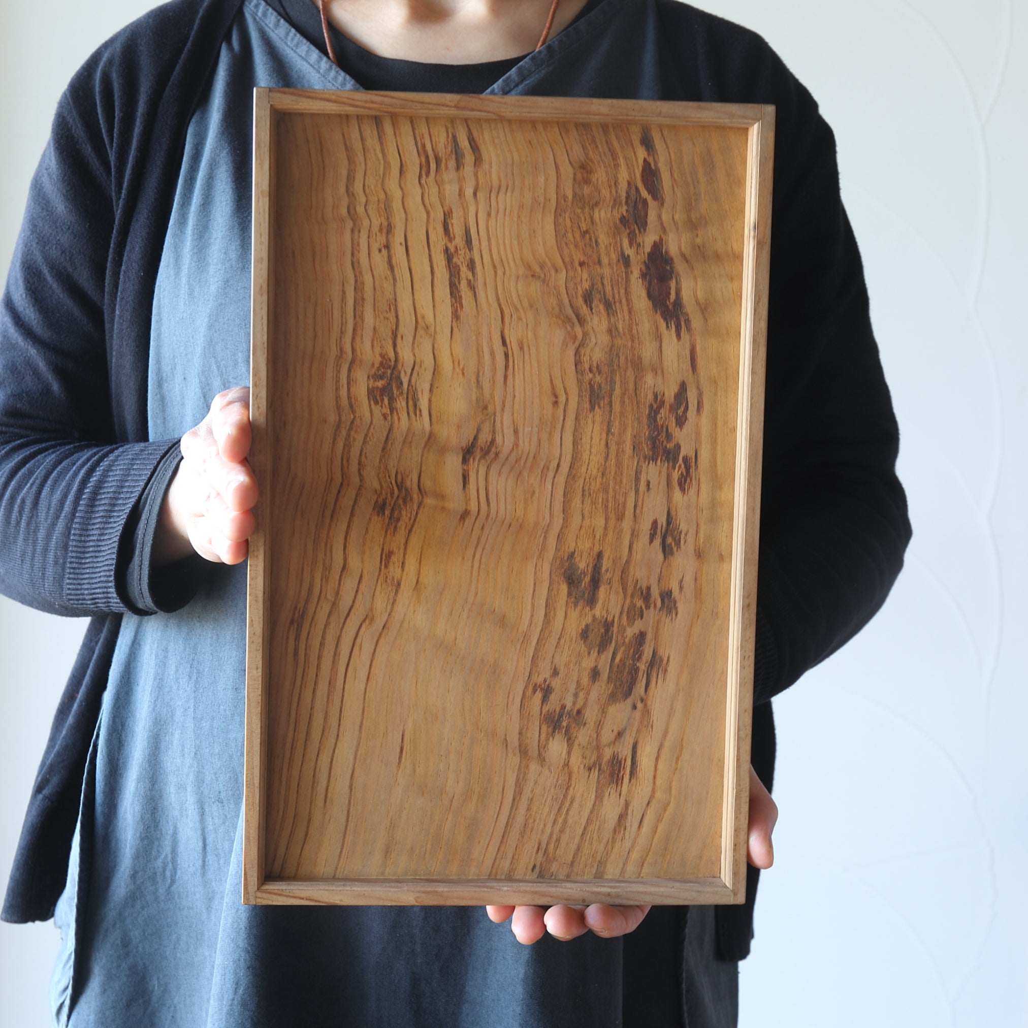 Solid wood sencha tray with beautiful grain