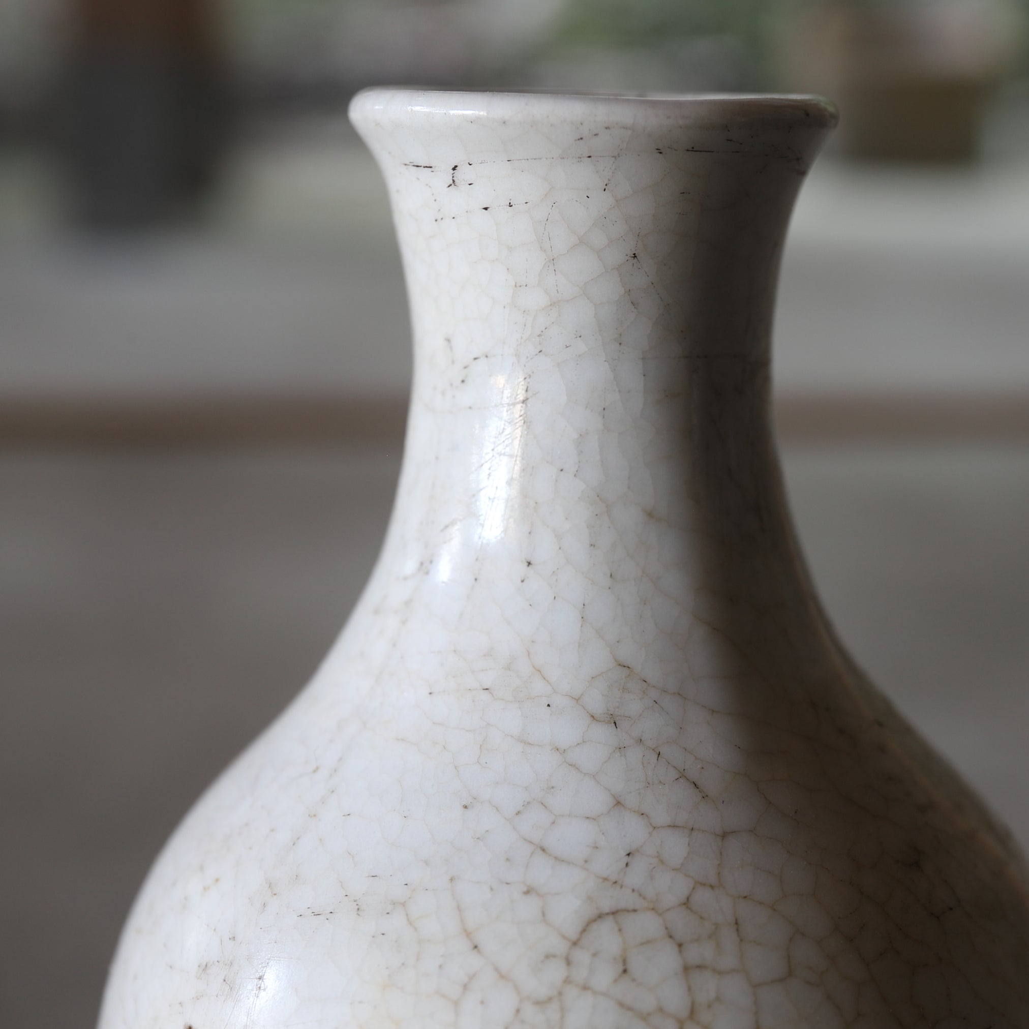 Korean Antique white porcelain chamfered bottle Joseon Dynasty/1392-1897CE