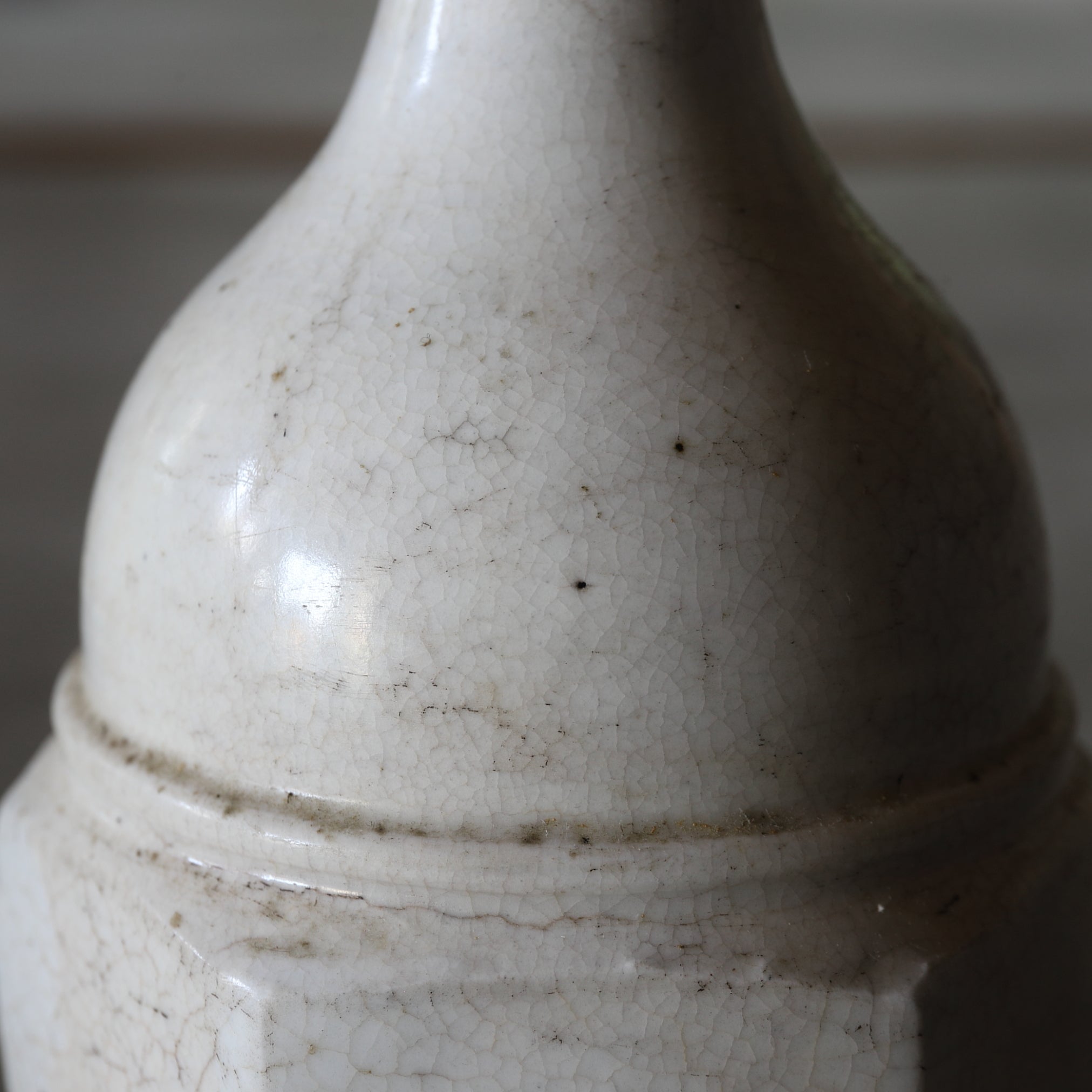 Korean Antique white porcelain chamfered bottle Joseon Dynasty/1392-1897CE